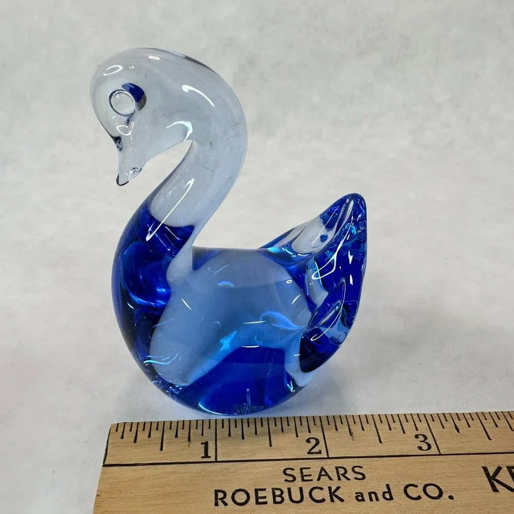 Swan Figurine Paperweight Hand Blown Art Glass Vintage Cobalt Blue 3 X 3.5 Decor